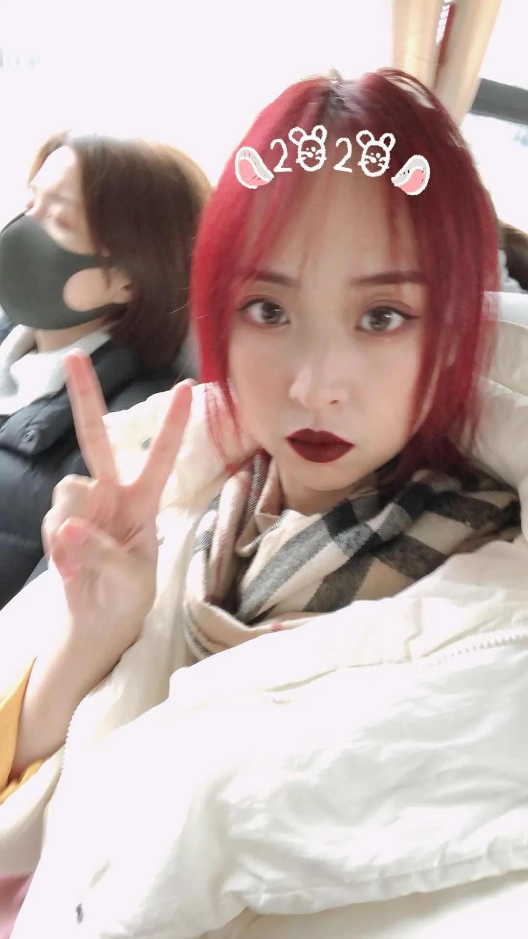 等摘下口罩那天，她们说必须！马上！立刻抹上这支口红！