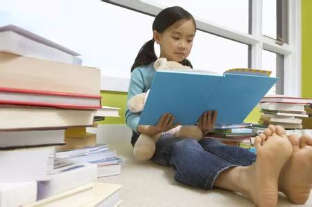 小学生喜欢看漫画书要不要制止,小学生喜欢看漫画书好吗