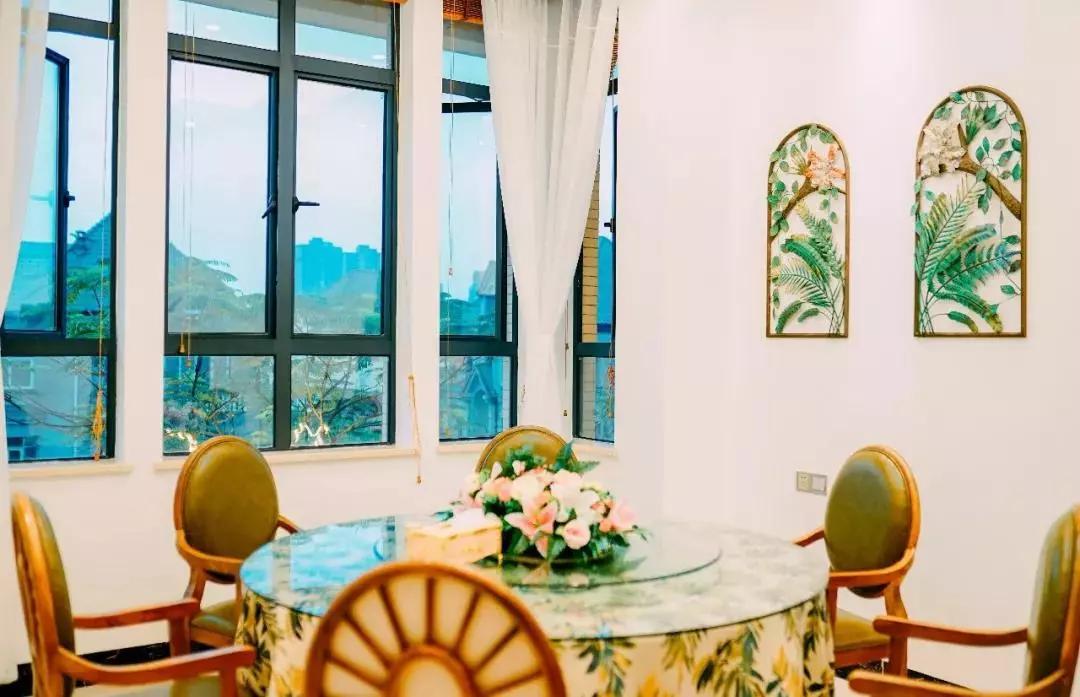 人均300还需要提前预约？这家店凭啥独占海口人的舌尖C位？