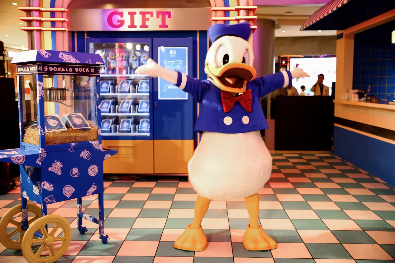 唐老鸭夏日刨冰,夏日唐老鸭刨冰