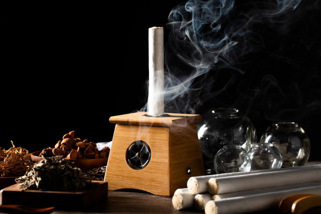 艾灸烟熏火燎,艾灸烟熏全身