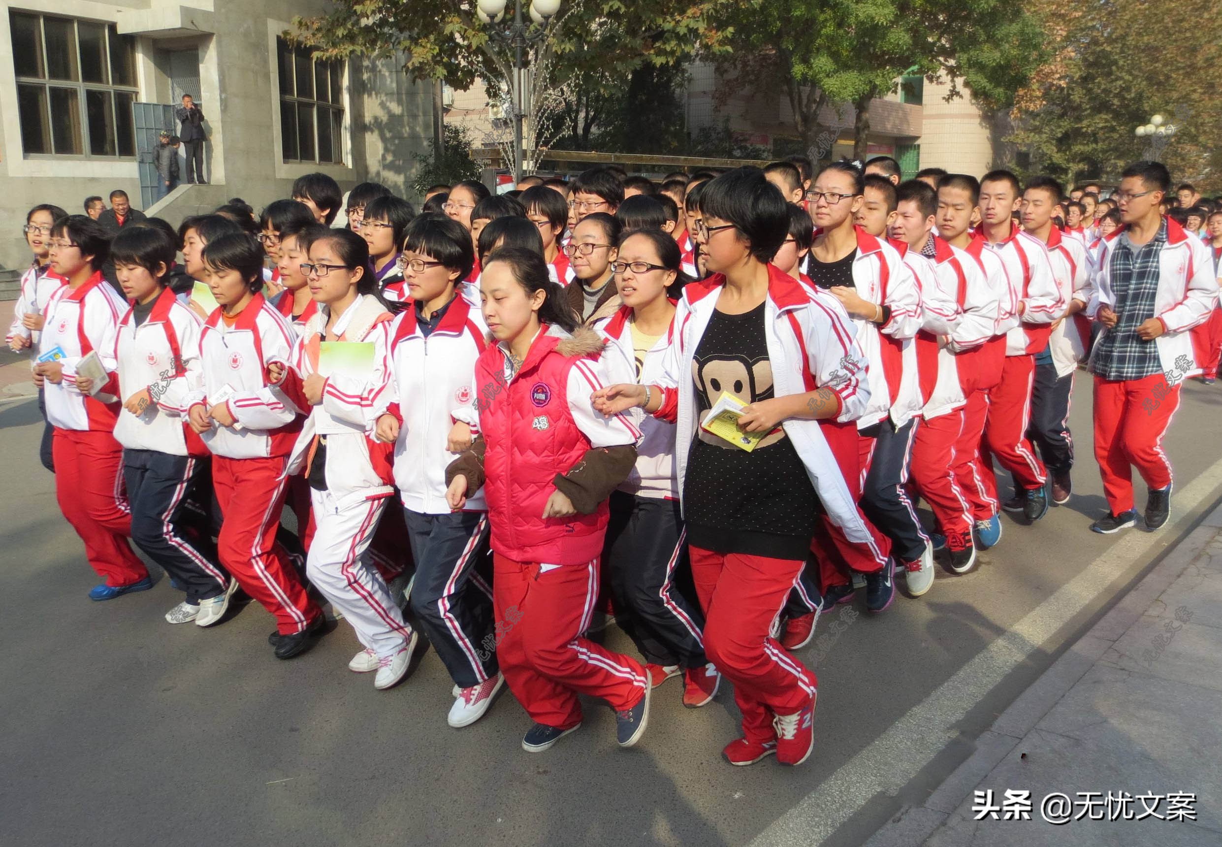 2018考上清华北大中学名单,一年考进清华北大70多人的学校