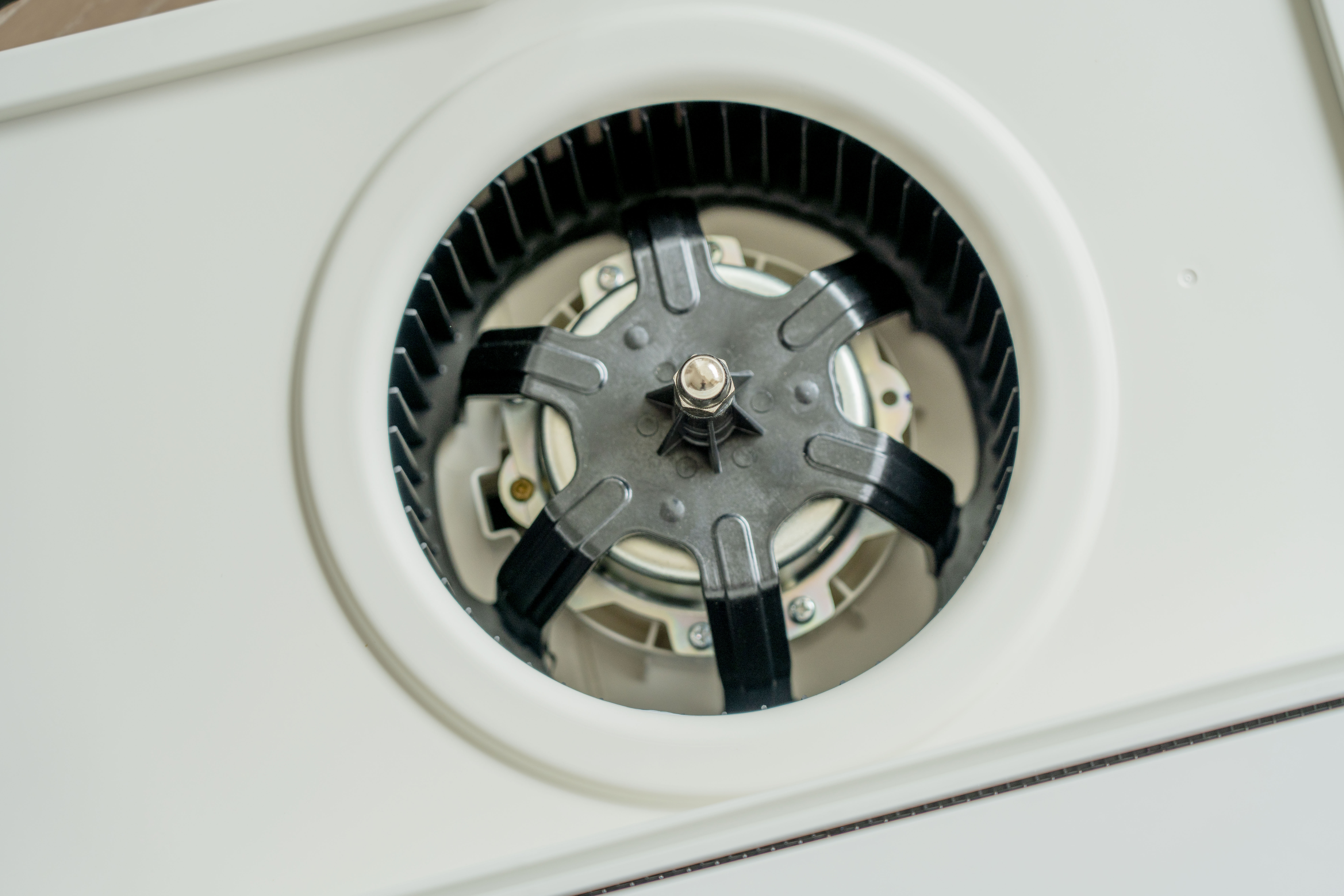 性价比风暖浴霸测评,美尔凯特和奥普风暖浴霸哪个好