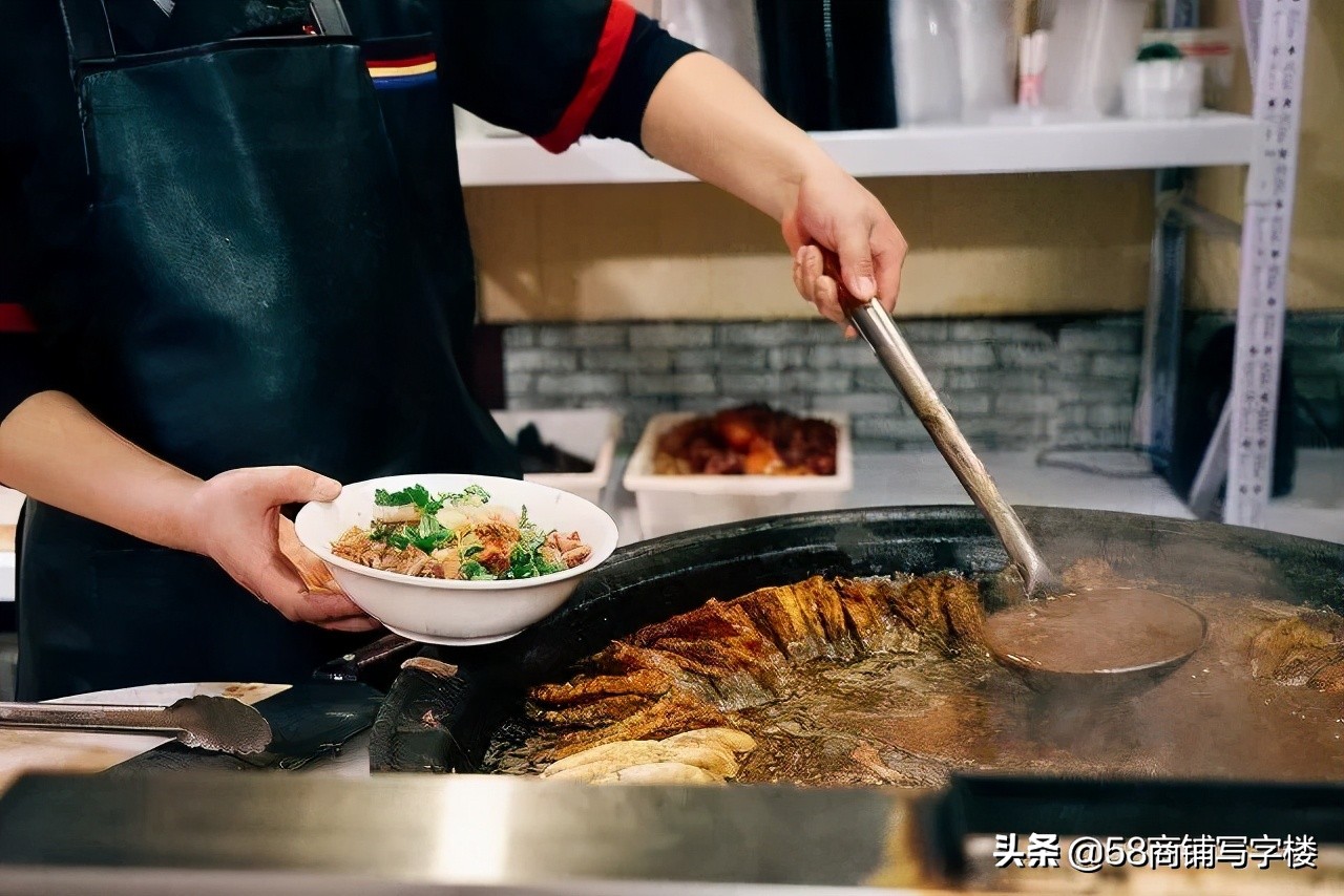 靠摆摊卖煎饼，家家别墅豪车？这些小生意不起眼却利润惊人