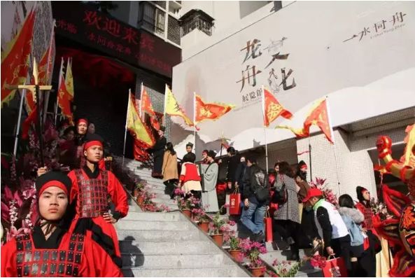 看龙舟提前感受端午的气息,端午玩龙舟可以这样玩