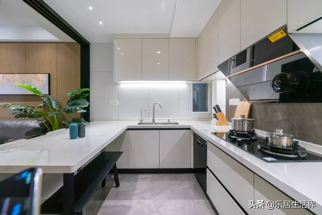 二胎妈妈太用心!89m²三室两厅里,塞下足足36m³储物空间