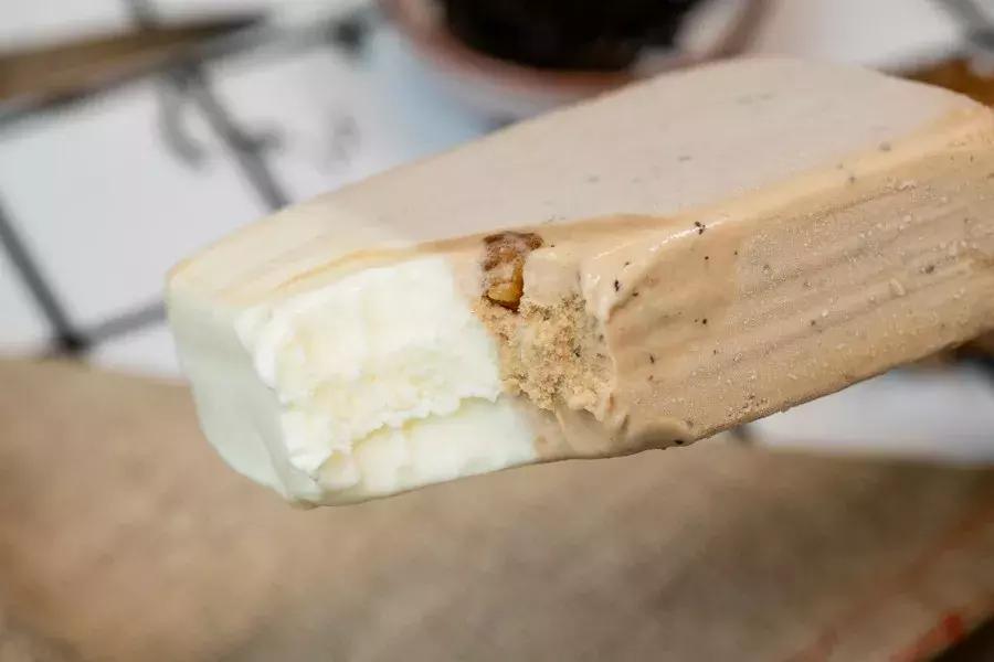 盘点各种颜色的冰淇淋试吃,一次试吃10种冰淇淋