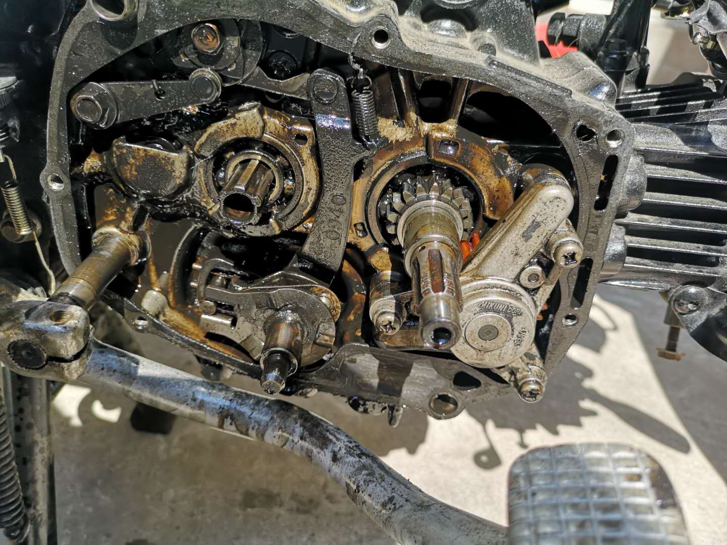 本田摩托车幼兽70c,改装老款铃木摩托