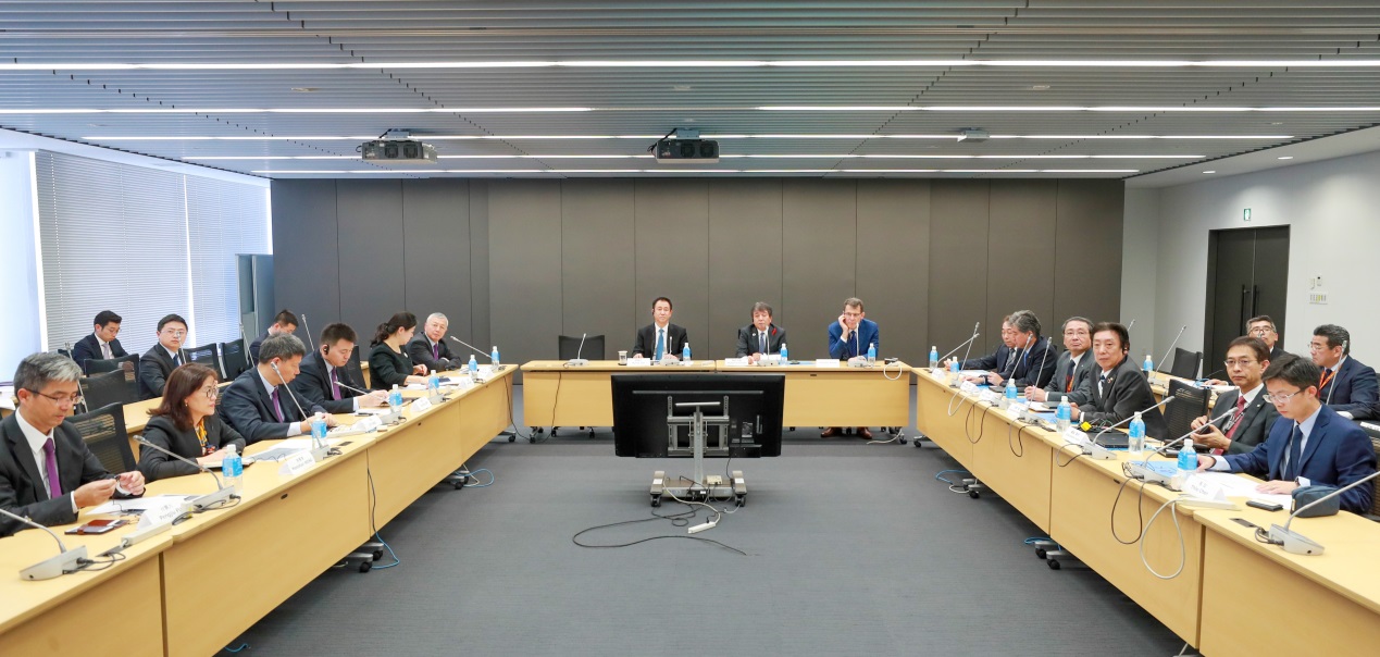 许家印最后一次公开亮相恒驰汽车,许家印亲临恒驰汽车冬季测试现场