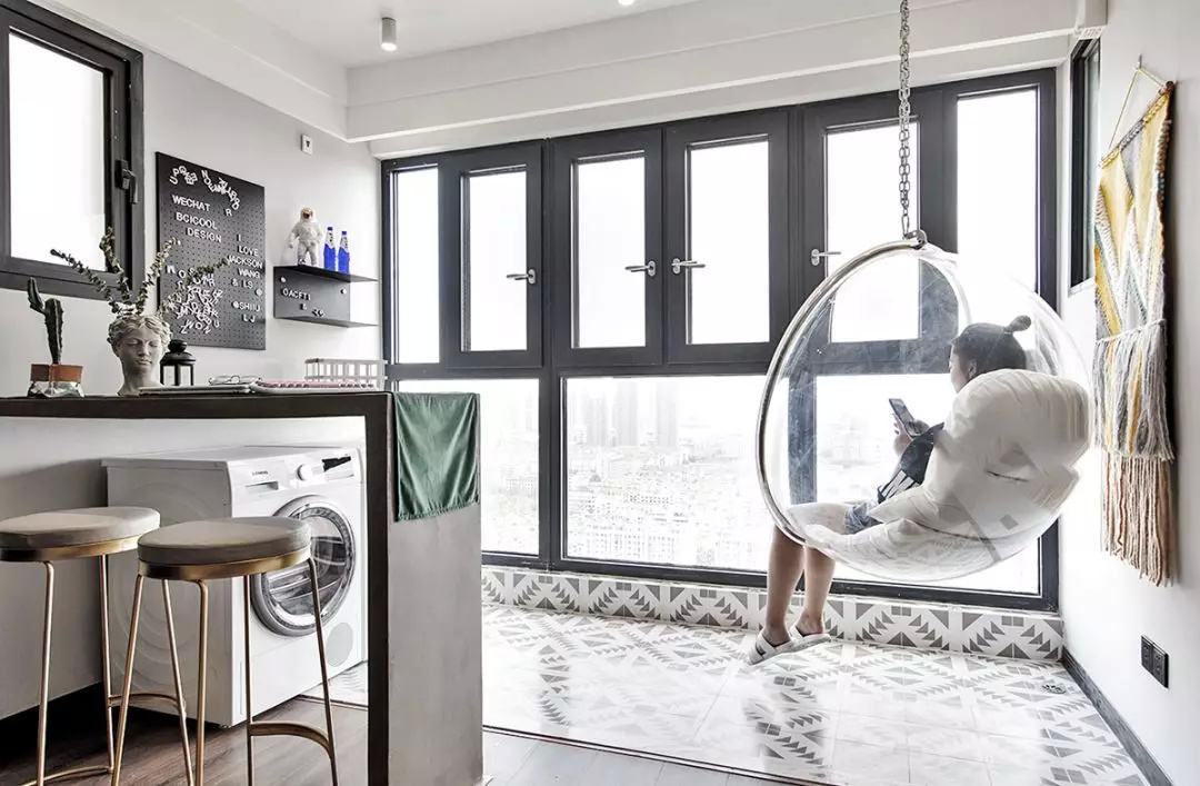 客厅只有30平怎么装修显大,小面宽客厅怎么装修