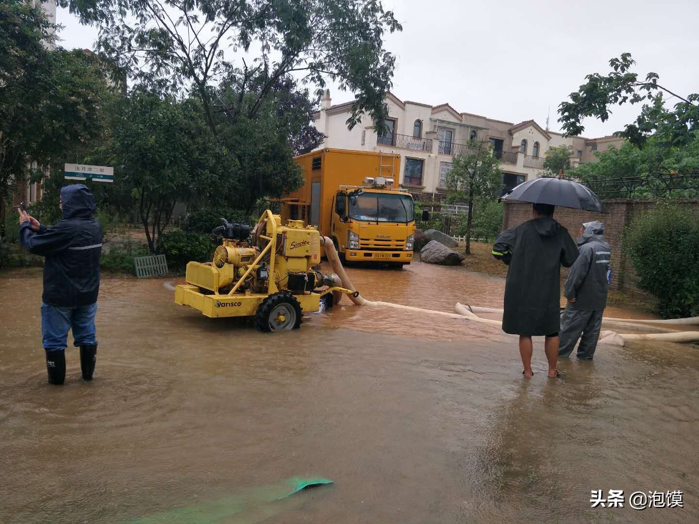 住建局防汛突击队,住建局防汛工作部署会