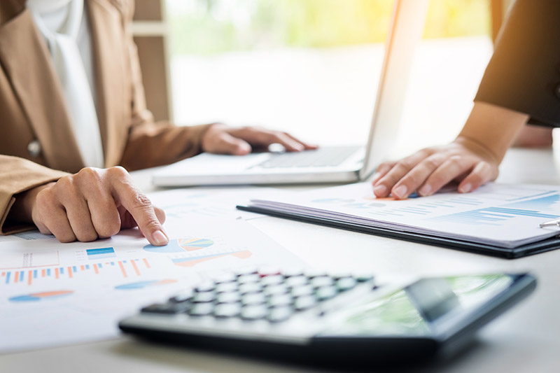 自己建立一个网站需要多少钱,网站维护费用一般多少钱