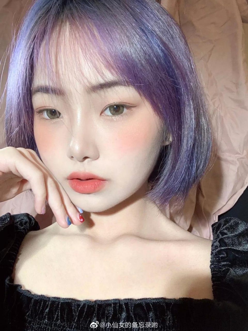 快买了这只口红来人间水蜜桃学院报道!