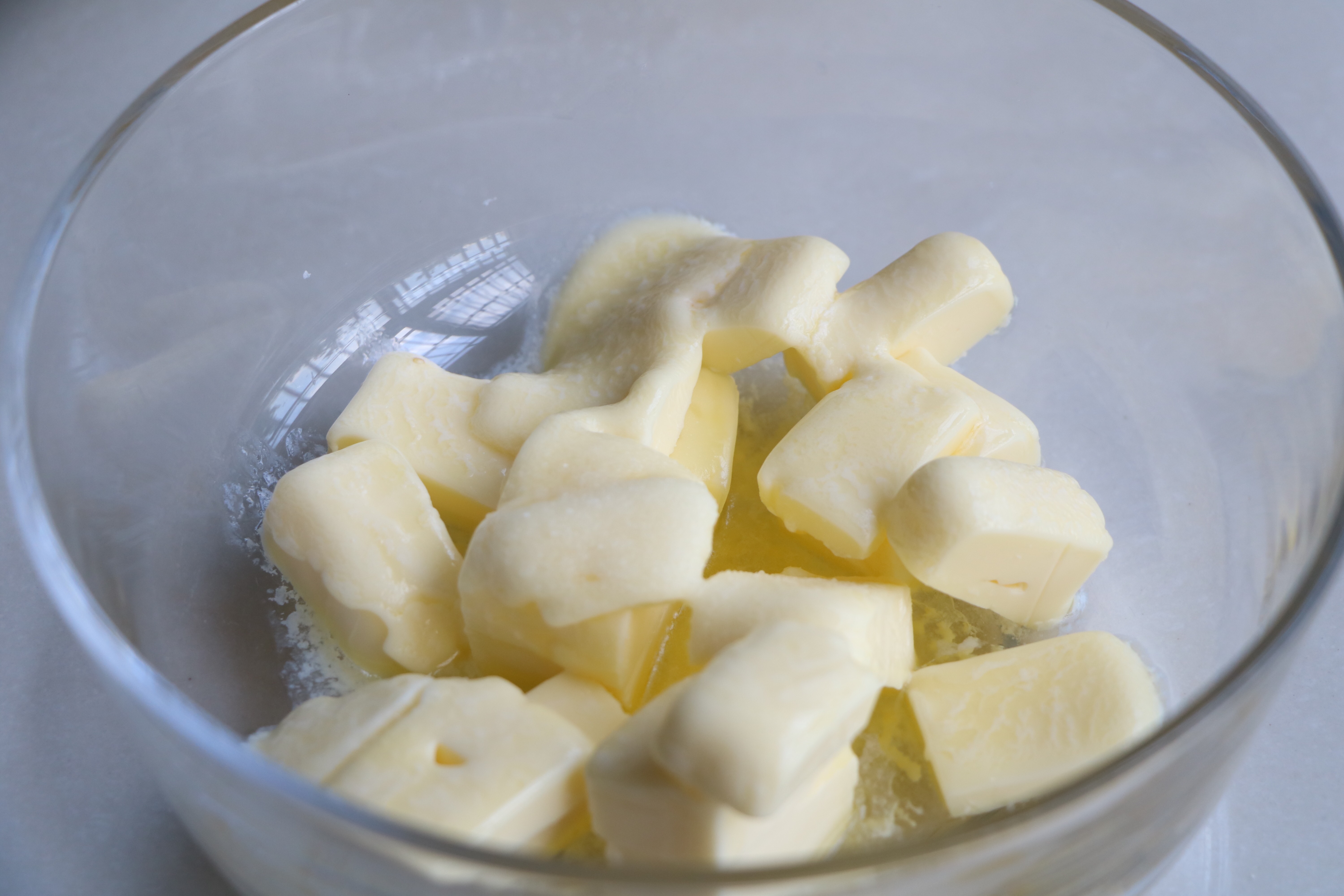 简单曲奇饼干做法不用低筋面粉,怎么做简单又方便懒人的曲奇饼干