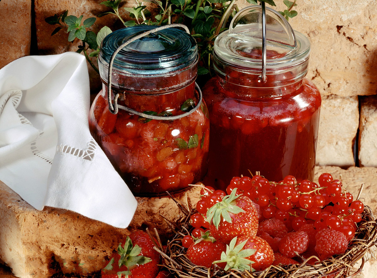 鲜树莓酒的泡制方法,树莓泡酒的制作方法