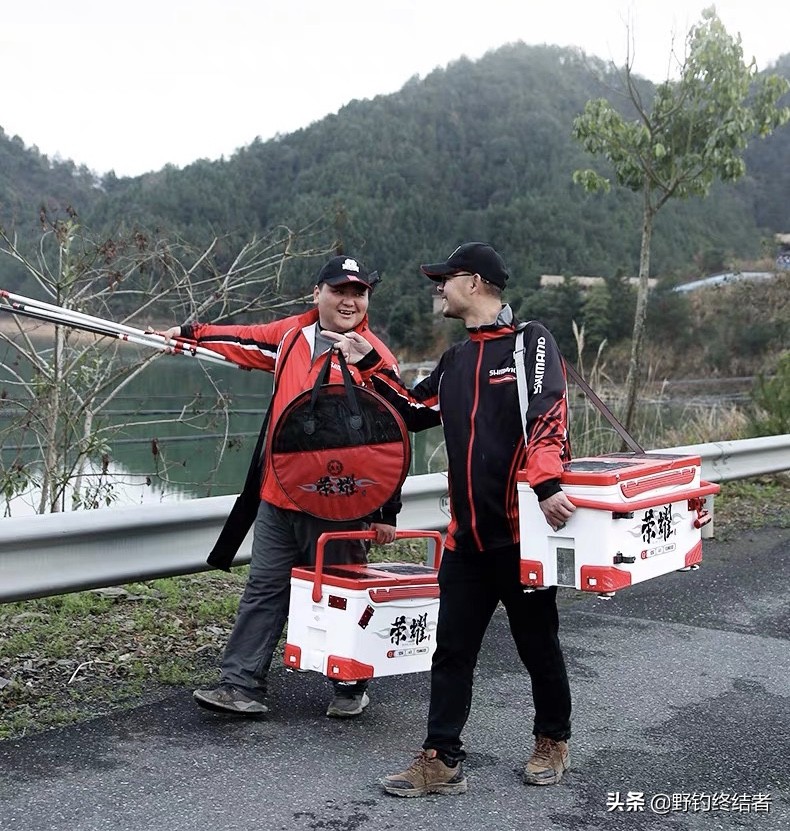 野钓是钓椅合适还是钓箱合适,钓椅钓箱小钓台哪个综合性好