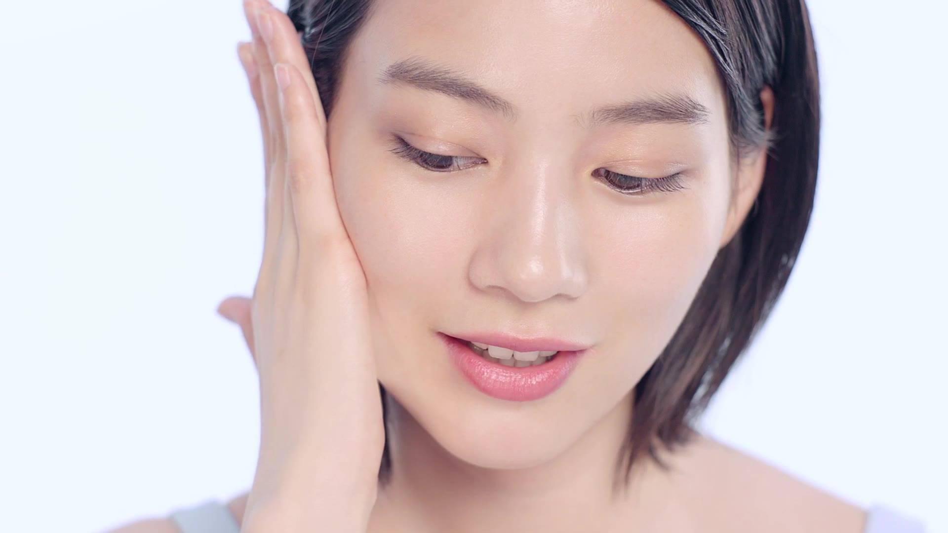 20岁皮肤老化怎么解决,年轻人怎么预防皮肤老化