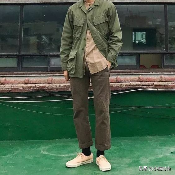 男生高级感墨绿色穿搭,穿搭墨绿色搭什么颜色比较高级