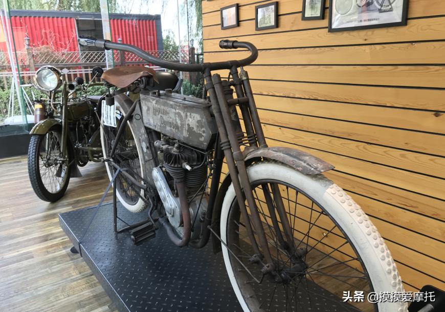 哈雷2020款顶级豪华版,2018款哈雷继承者霸气十足