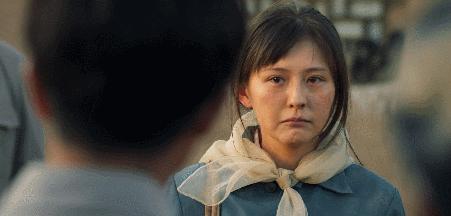 15岁就当《瑞丽》封面女郎，却被老师否定，沉寂10年再度翻红