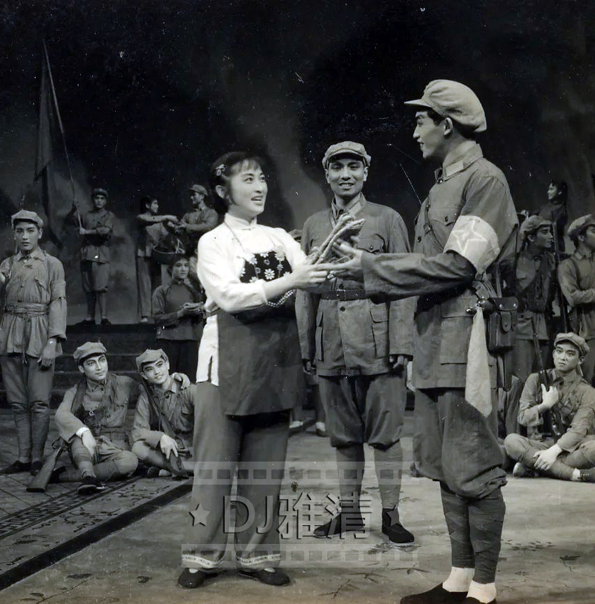 老照片：杨春霞李炳淑少女照，19岁的王昆，马玉涛郭兰英的年轻照