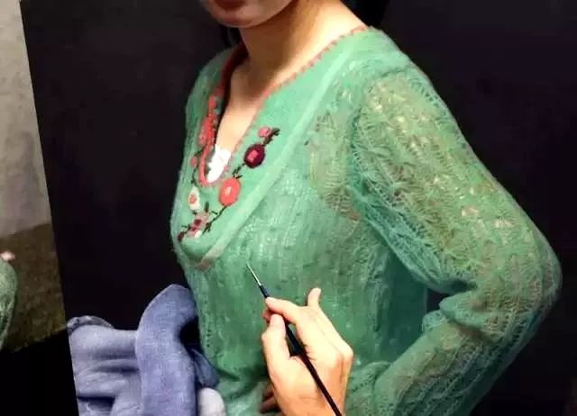 冷军——画破发动机，横的卖198万竖的1897万，放大10倍来看