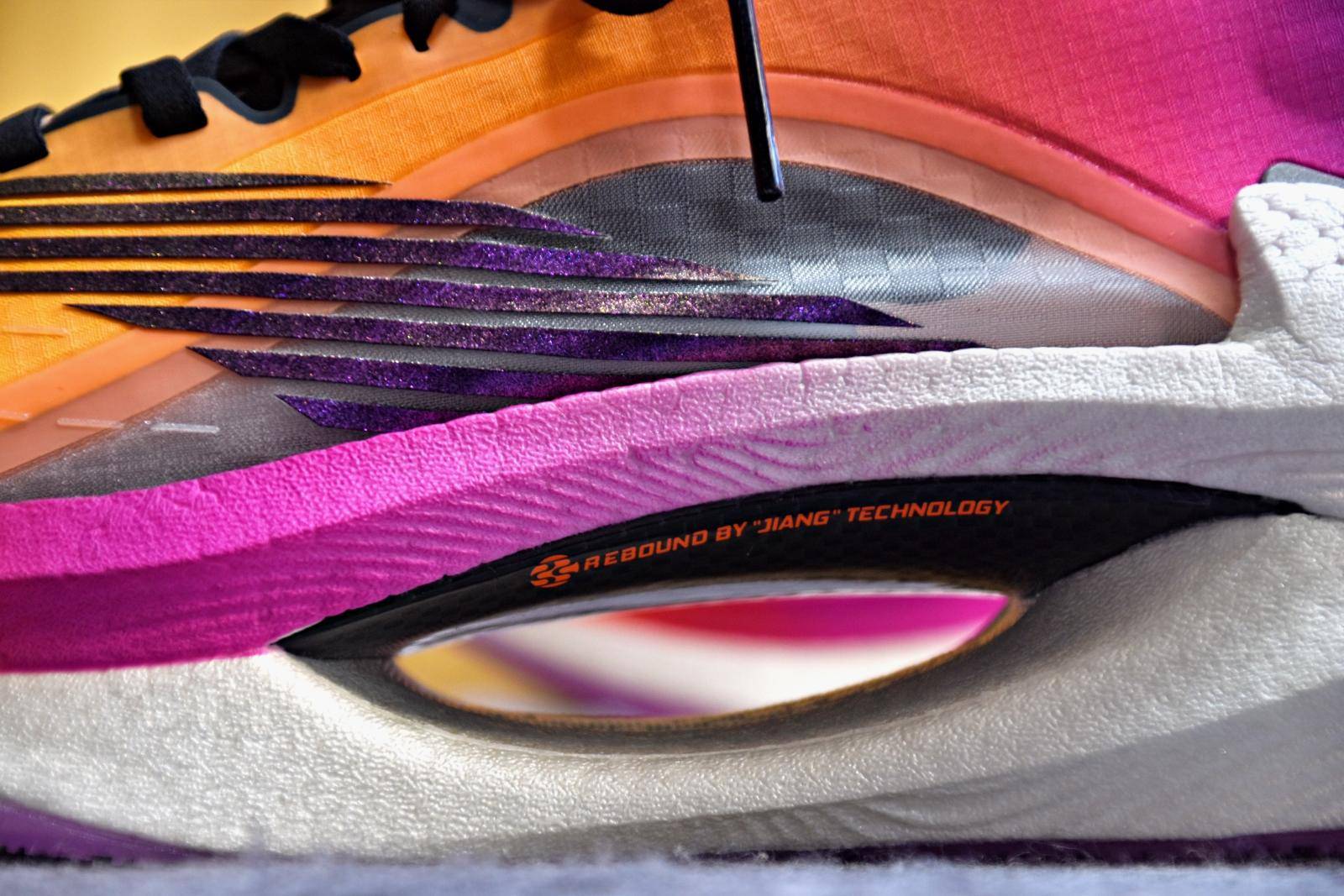 跑鞋体验测评,李宁缓震最好的跑鞋