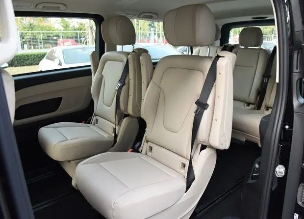 奔驰7座车威霆,奔驰威霆和v260区别评测