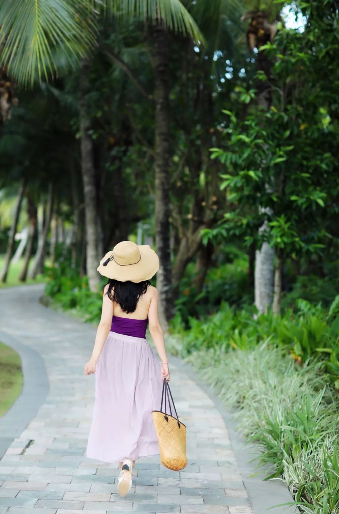 上海去三亚飞到哪里比较划算,上海飞三亚旅游