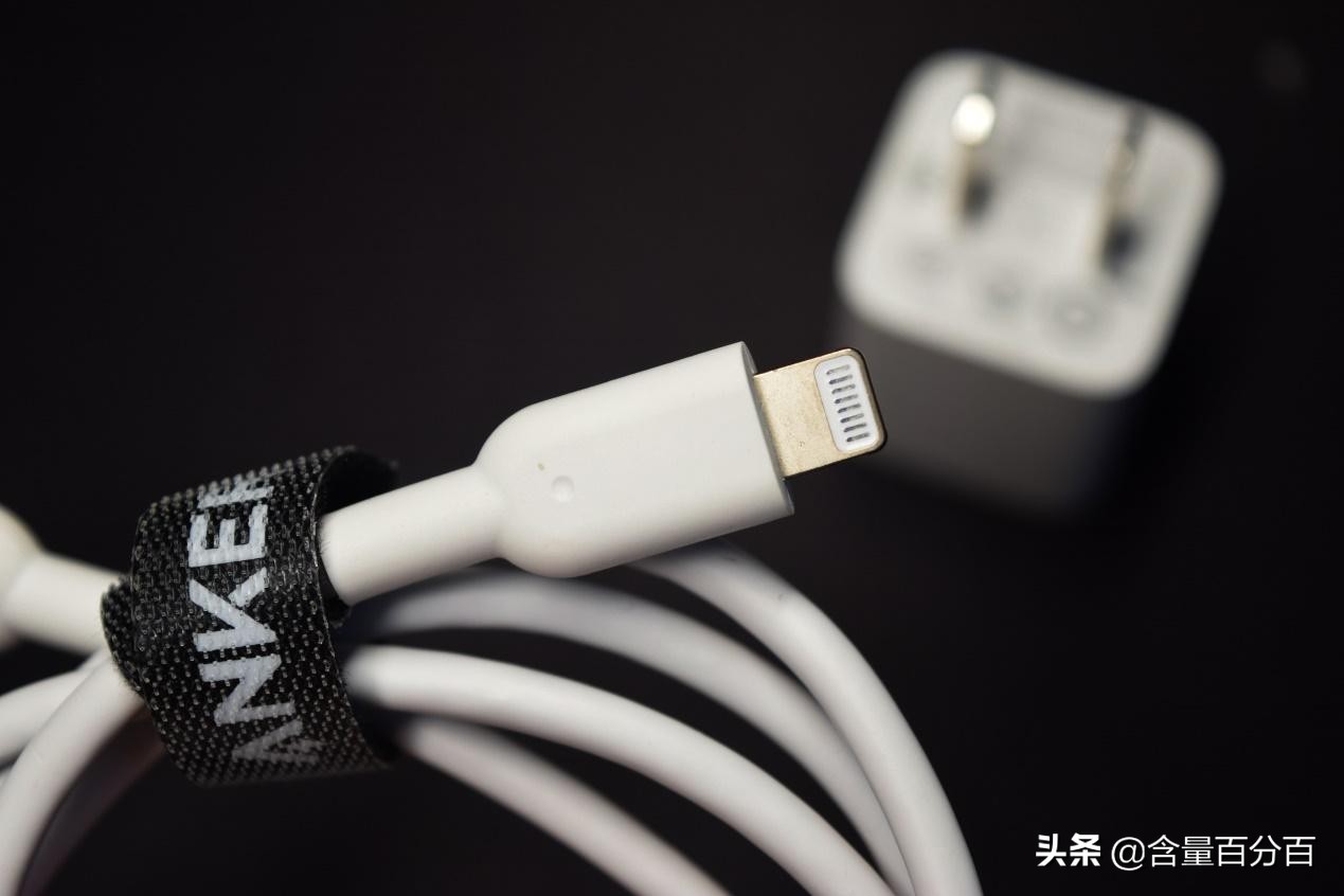 ankernanousb-c充电器,ankerpd充电头18w评测