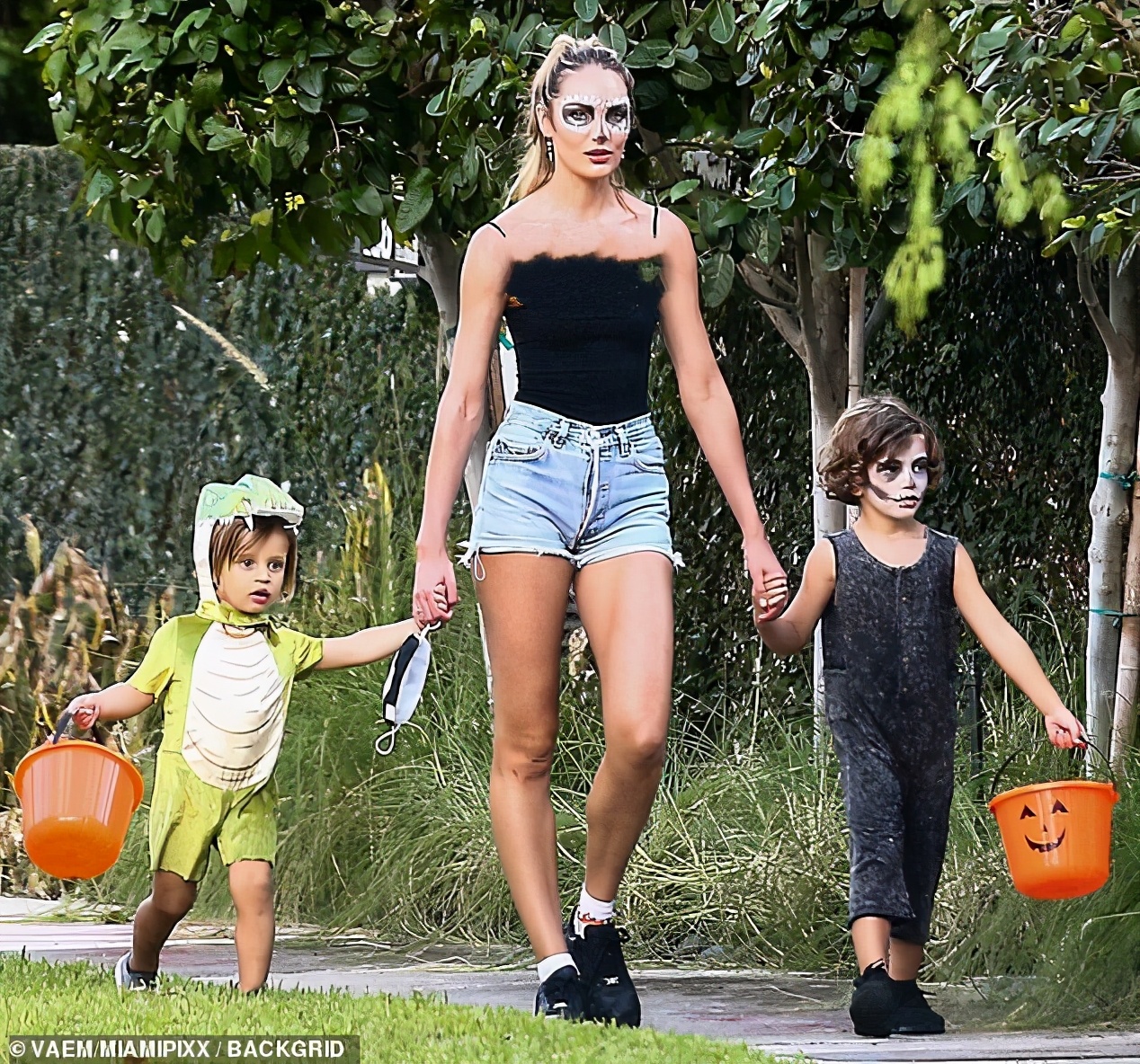 超模糖糖现身迈阿密街头,超模糖糖现身纽约