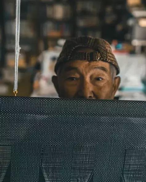 72岁农民大爷变成时尚男神,大爷秒变潮男