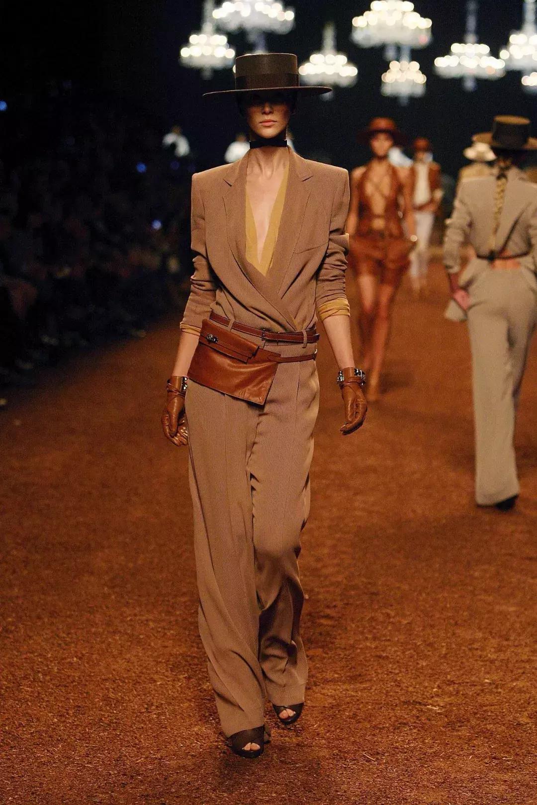 男士时尚腰包最新款,潮流时尚多功能腰包