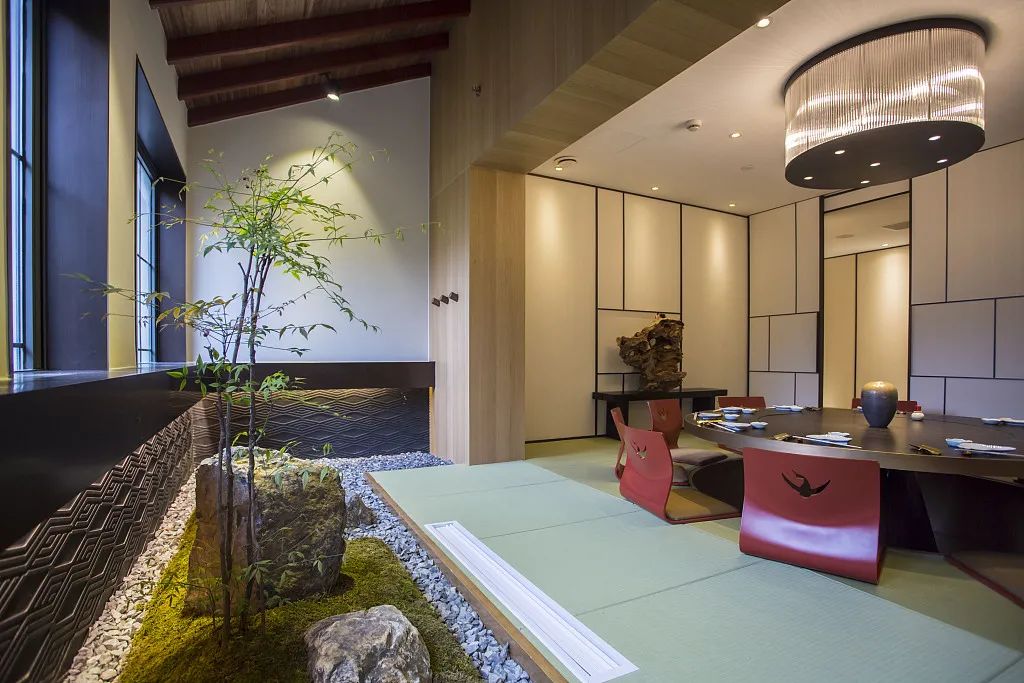 人均1000元的日本料理到底贵在哪,人均1000日本料理服务