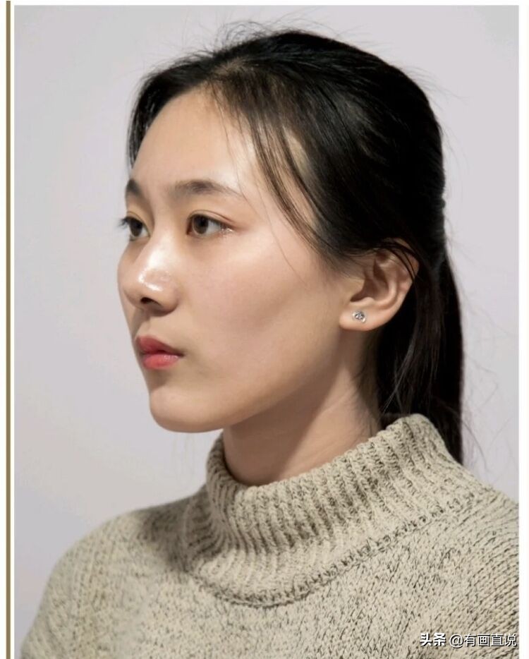 素描绘画中你容易忽略的细节，衬布和衣服的刻画，分享课程素材