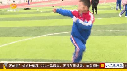 10岁小学生打醉拳最新后续,小学生打醉拳惊艳全场