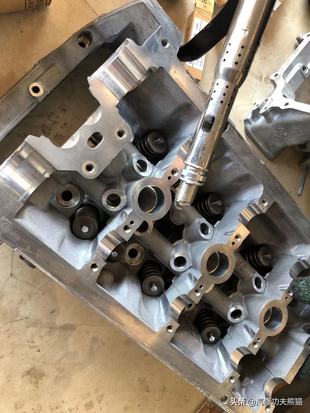 为什么都说奥迪a6l烧机油,奥迪a6l2.4烧机油原因分析