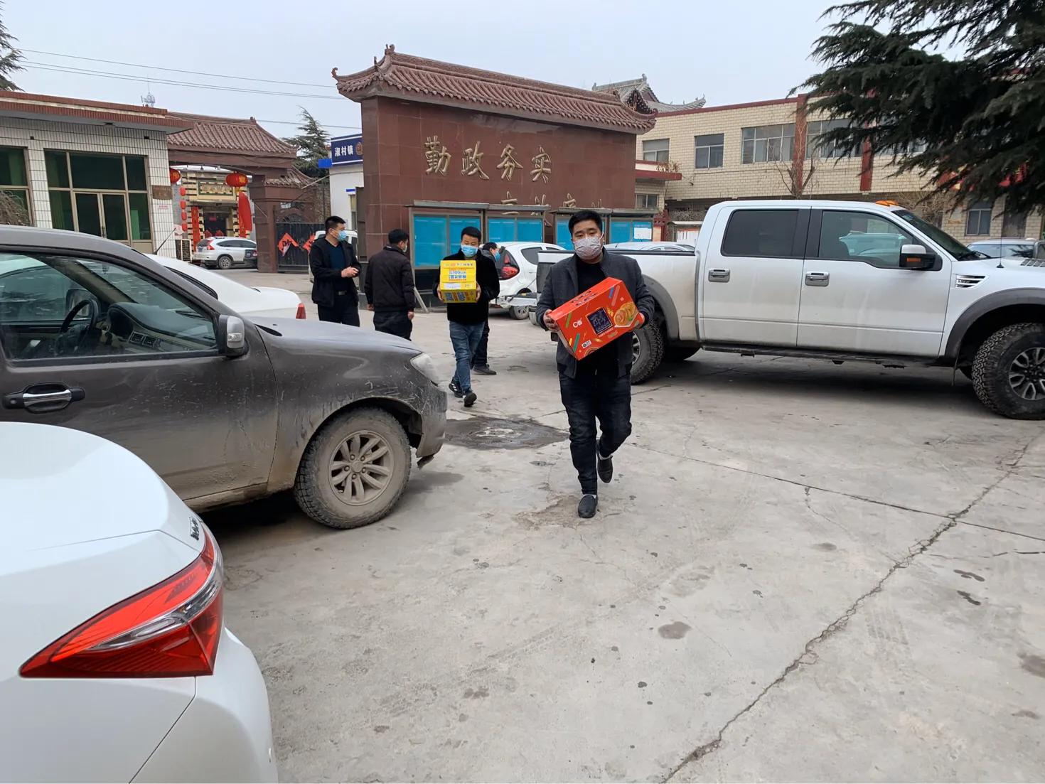 河北镖通,疫情期间送福瑞,和祖国一起对抗冠状病毒!