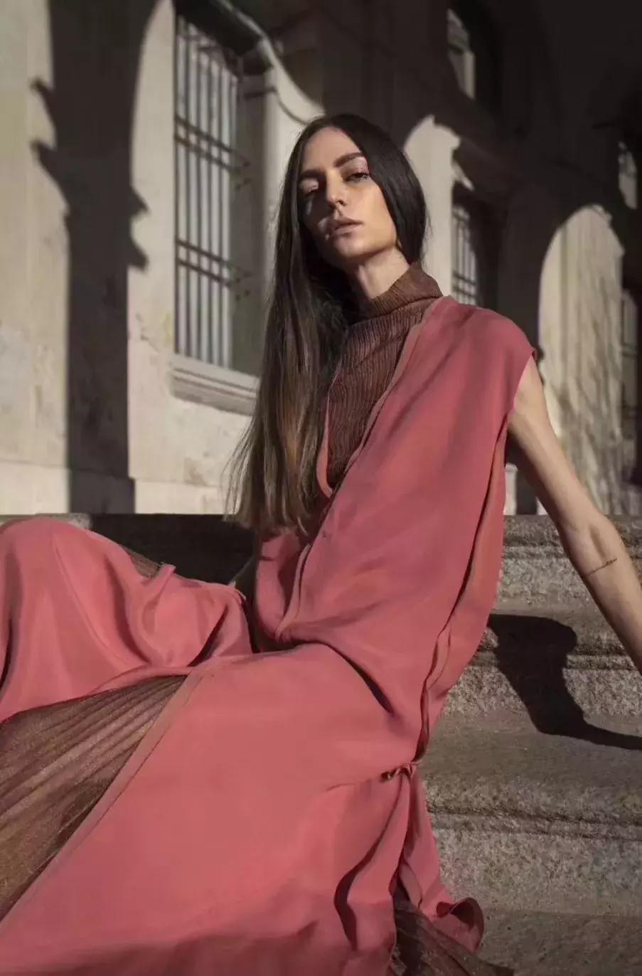 夏天什么面料最透气清凉,夏天穿什么面料凉爽