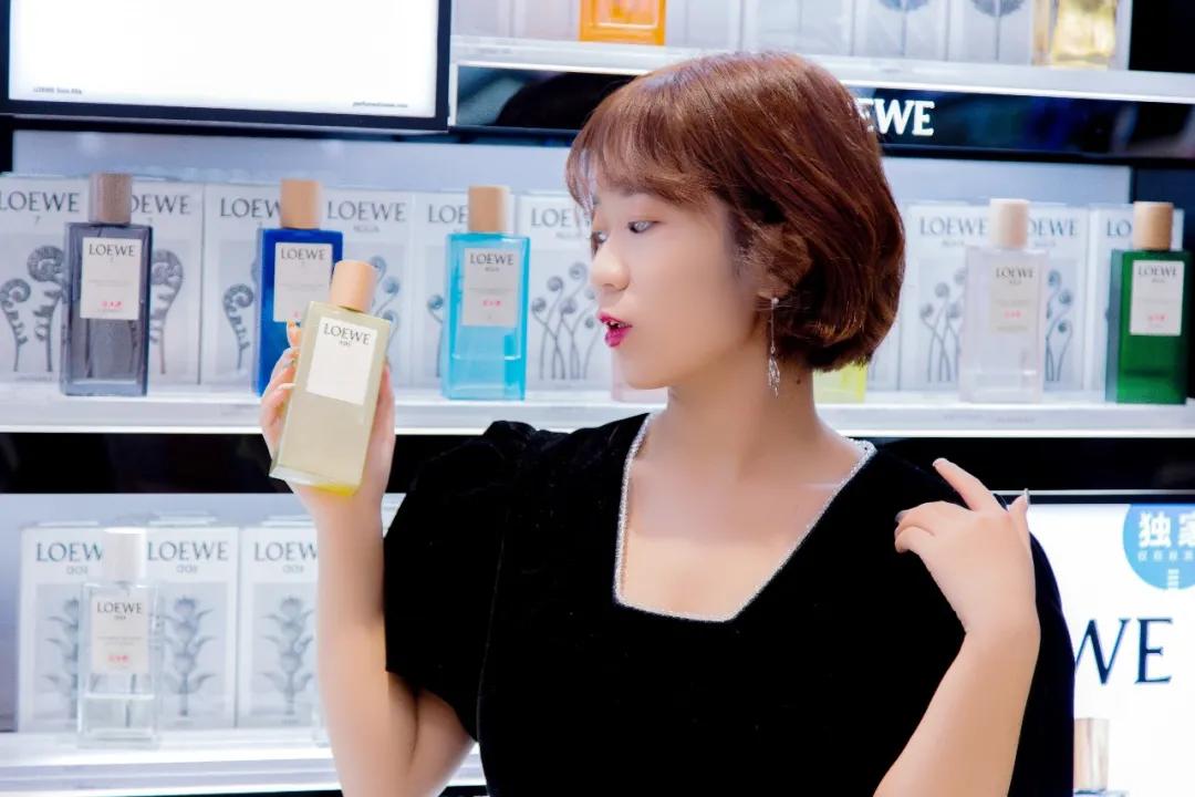 GKD!丝芙兰彩妆香氛8折购,春风得意放肆开“花”