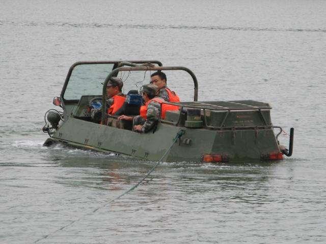 山猫全地形车为什么那么小,山猫全地形车无防护