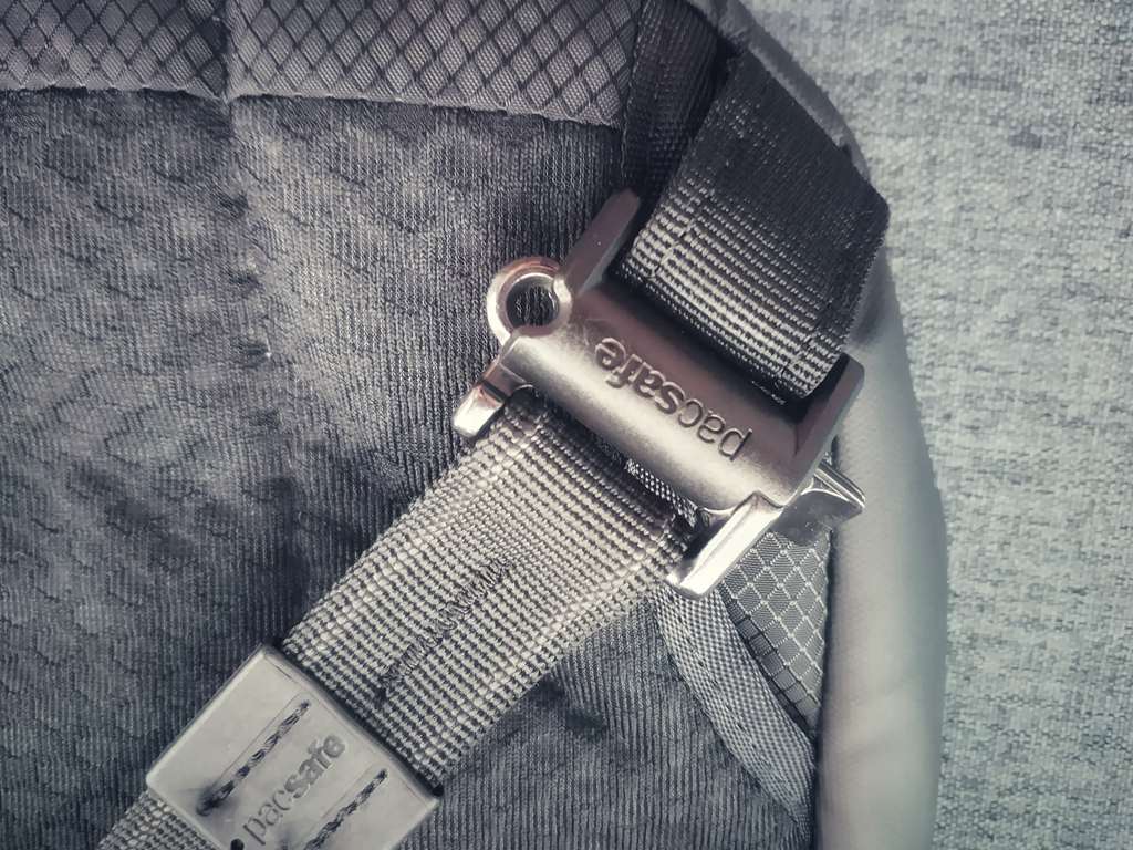 小包包里装些什么,小包包里适合放什么东西