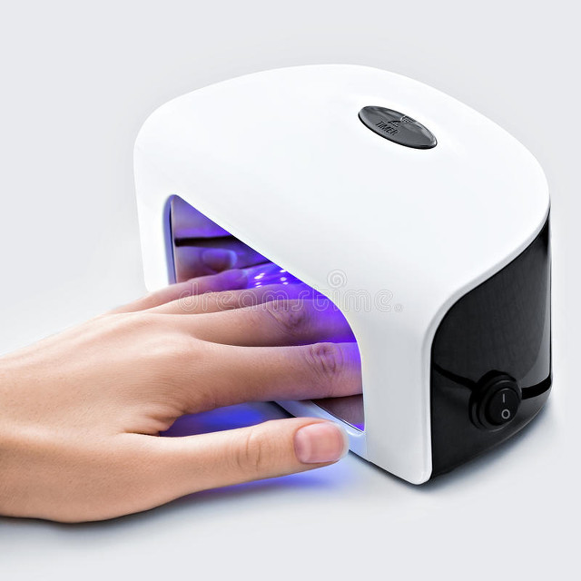 怀孕能做美甲工作吗,怀孕能做美甲吗初期