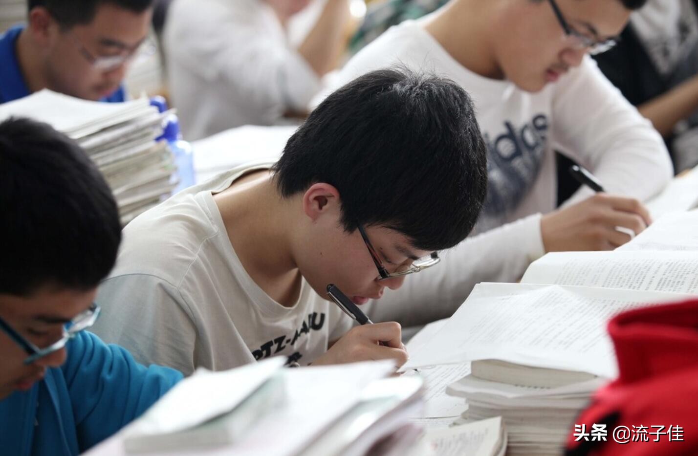 高一第一学期考差该怎么补救,高二第一次月考成绩差怎么办