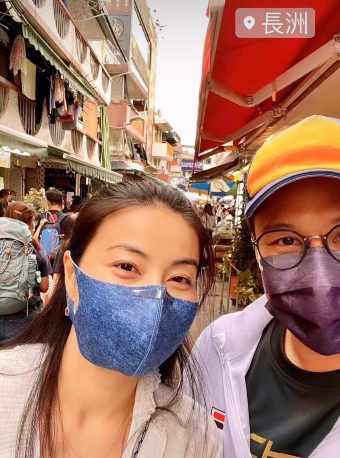 霍启刚晒与郭晶晶甜蜜合照,霍启刚为郭晶晶庆40岁生日