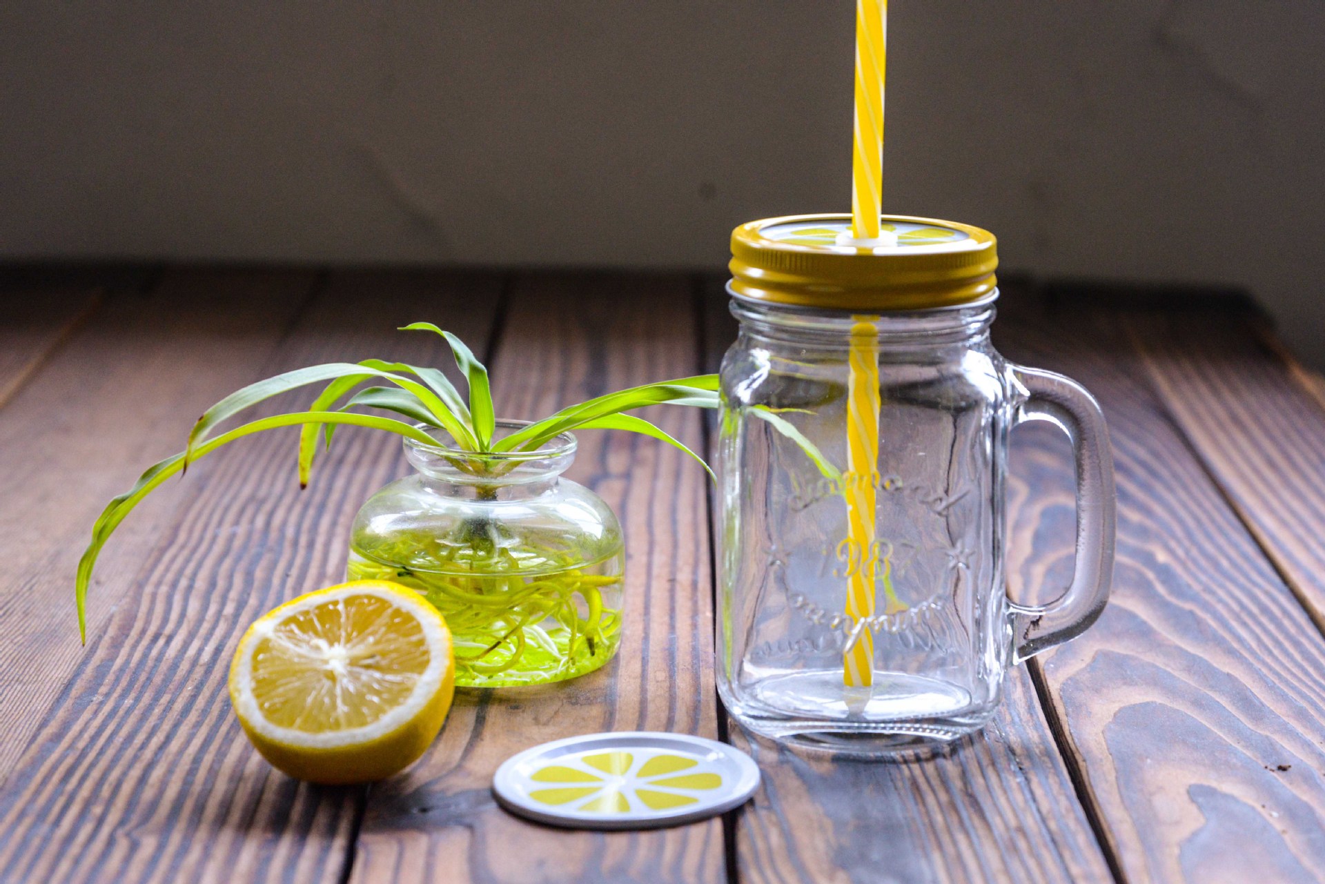 哪种陶瓷杯属于毒杯子,选喝水的杯子哪种塑料杯没有毒