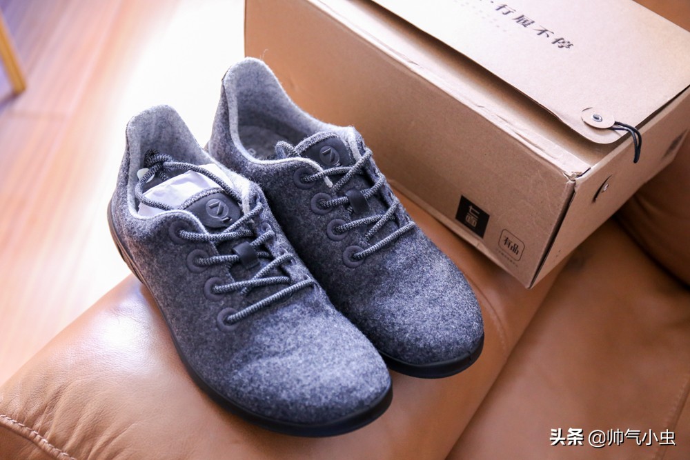 小米有品爆款鞋子开箱,开箱100元一双的鞋