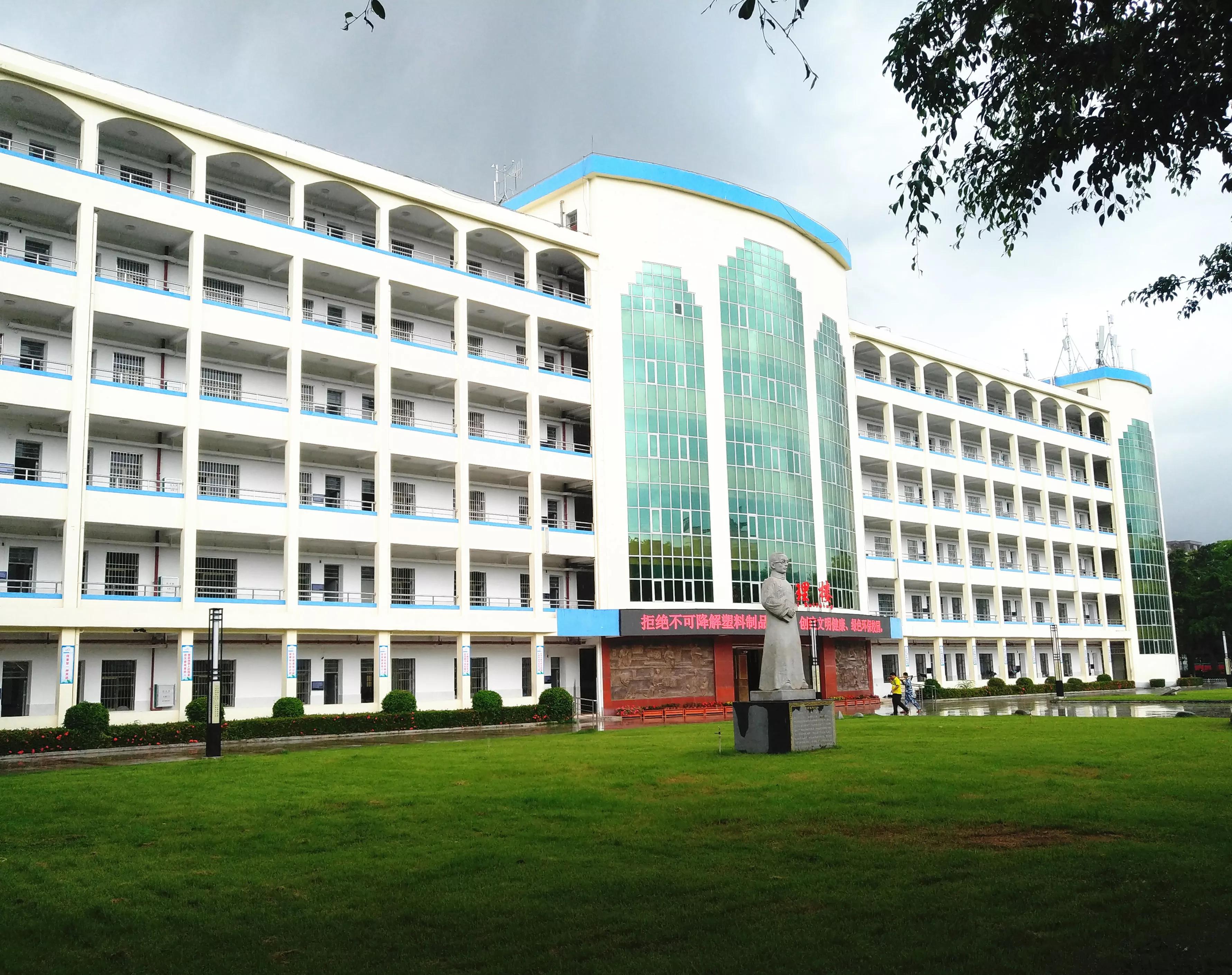 海南儋州昌江为何不靠海,海南昌江县城市怎么样