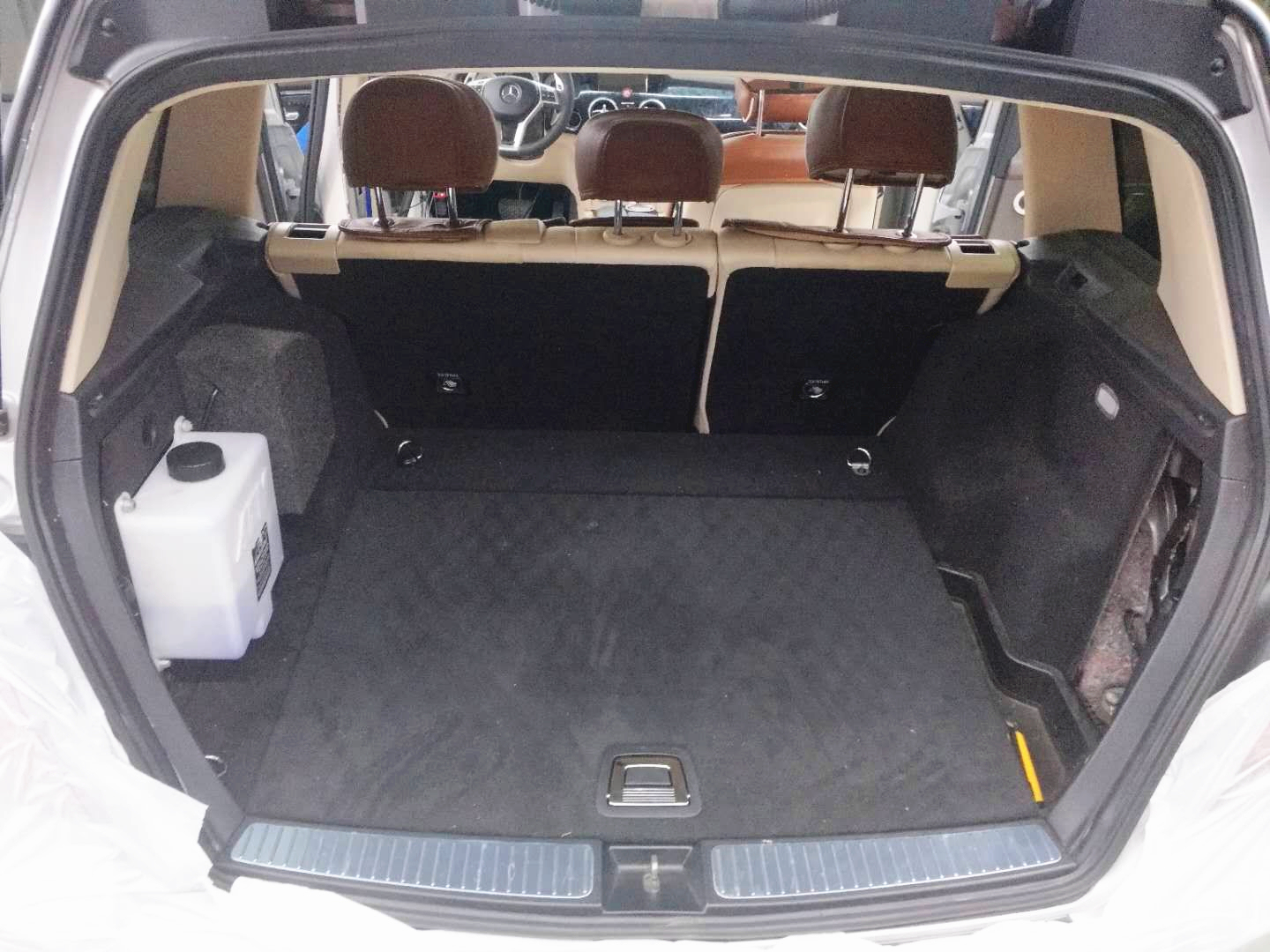 奔驰GLK重新安装布线,音质完全不一样!南京中原汽车音响改装