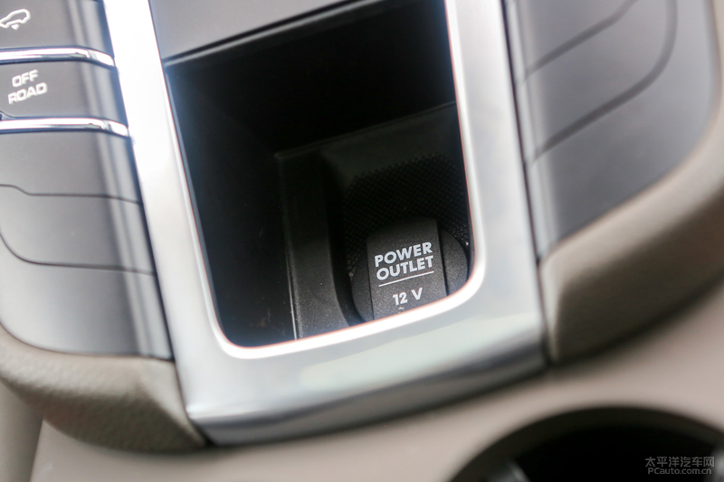 2019款保时捷macans运动suv之选 (2022款保时捷macan s深度试驾2.9t)